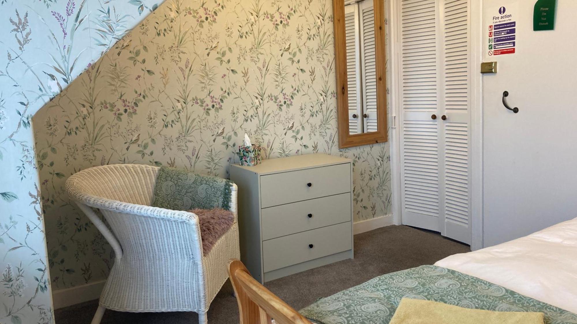 וויימות' Whitecliff Guest House מראה חיצוני תמונה