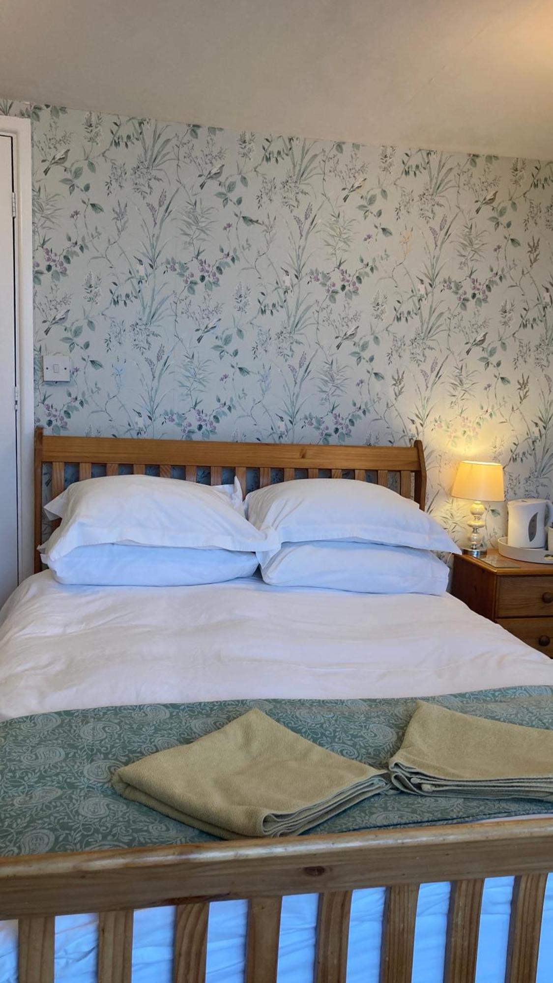 וויימות' Whitecliff Guest House מראה חיצוני תמונה